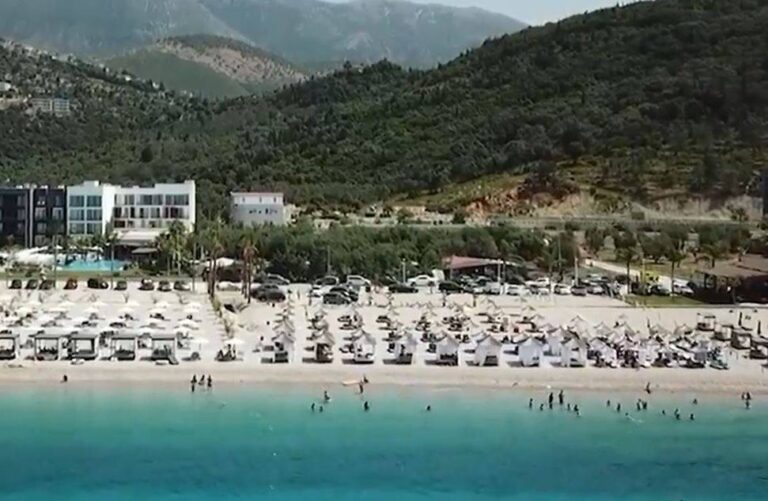 Kryeministri nxjerr videon nga Himara: Pushuesit rrëfejnë përvojat e tyre fantastike për perlën e bregdetit shqiptar