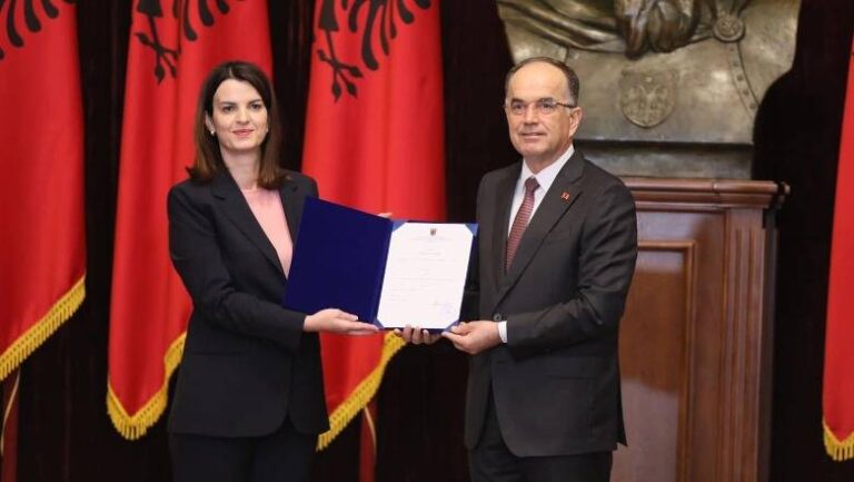 Ministrja e re e Shëndetësisë, Albana Koçiu: Do vijojmë me ndryshimet e mëdha në këtë sektor