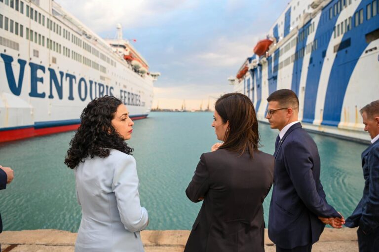 Përmbyll vizitën në Shqipëri, Presidentja Osmani publikon foto nga Porti i Durrësit