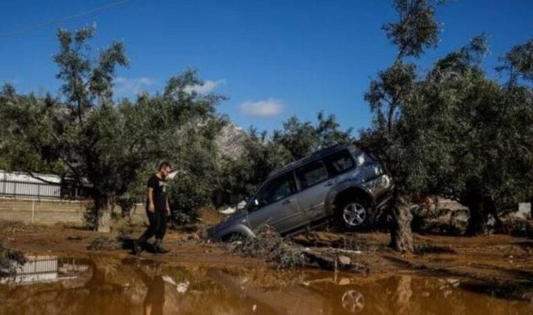 Stuhitë e shiut godasin Greqinë, Turqinë dhe Bullgarinë. Vdesin 11 persona