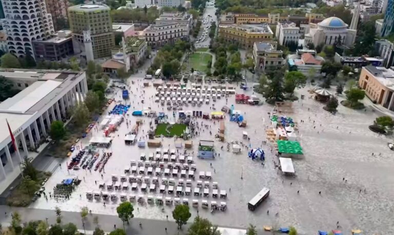 VIDEO/ 250 fermerë ekspozojnë produktet bio, Rama: ”Tirana Agro” një traditë në kryeqytet