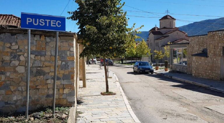 ”Do u hiqen pasaportat nëse nuk deklaroheni bullgarë”, kërcënohen banorët e Pustecit