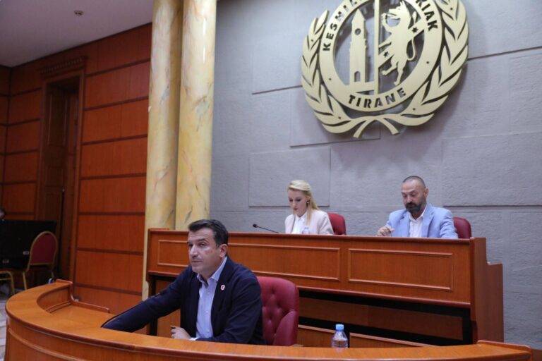 Kryetari Erion Veliaj: E nisëm mbarë shtatorin me hapjen e 9 shkollave të reja në Tiranë
