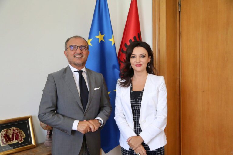 Ministrja Spiropali pret ambasadorin Soreca: Për Shqipërinë, BE nuk është një nga zgjedhjet, por e vetmja zgjidhje