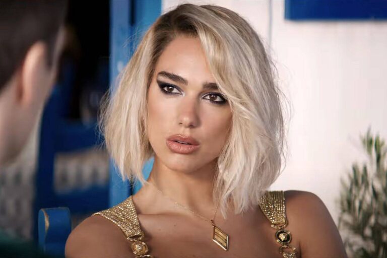 VIDEO/ Dua Lipa si aktore, shfaqet sensuale në trailerin e filmit ”Argylle”