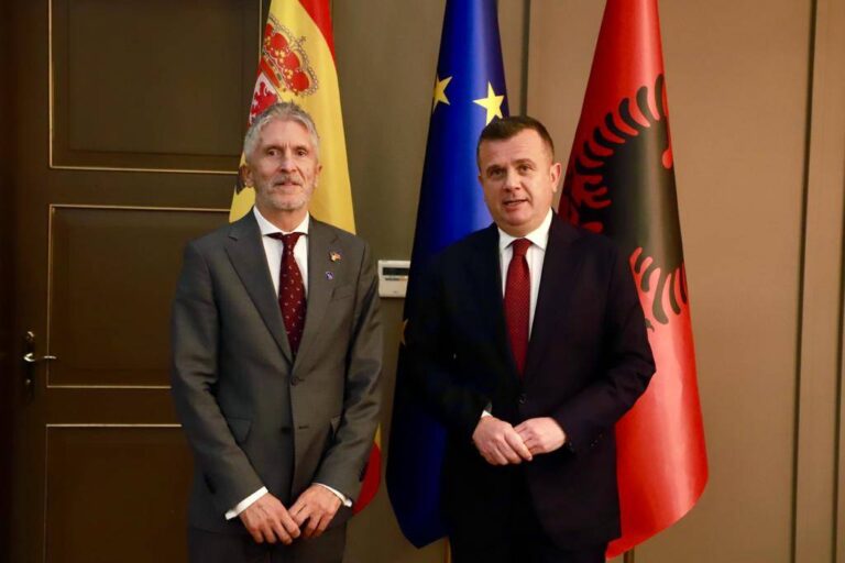 Balla takim me homologun spanjoll, Grande-Marlaska: Bashkëpunim në goditjen e rrjeteve kriminale