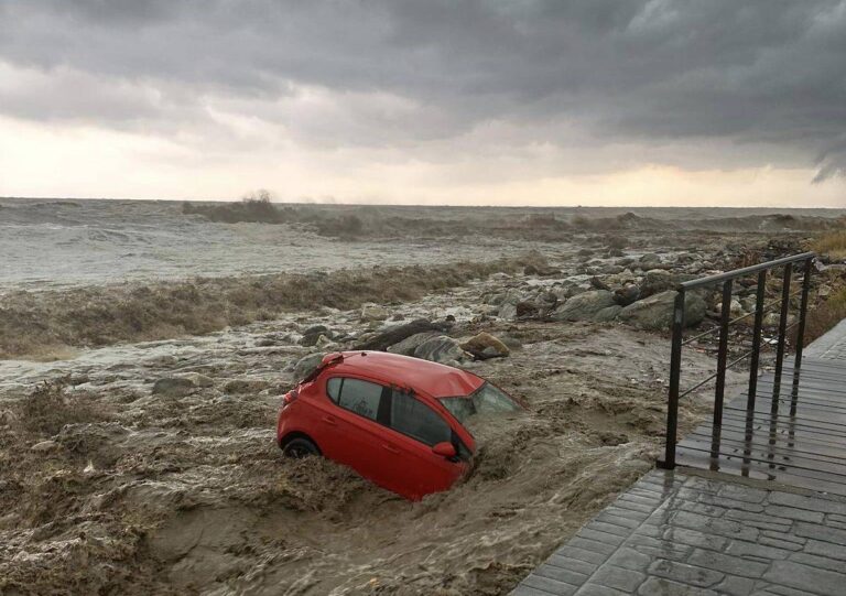 Rëndohet bilanci, shkon në 6 numri i viktimave nga reshjet në Greqi