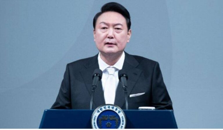 Koreja e Veriut e quan liderin e Jugut një “idiot diplomatik”