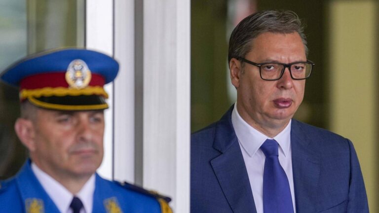 Sulmi terror*ist në Veri, opozita serbe akuzon Vuçiç-in