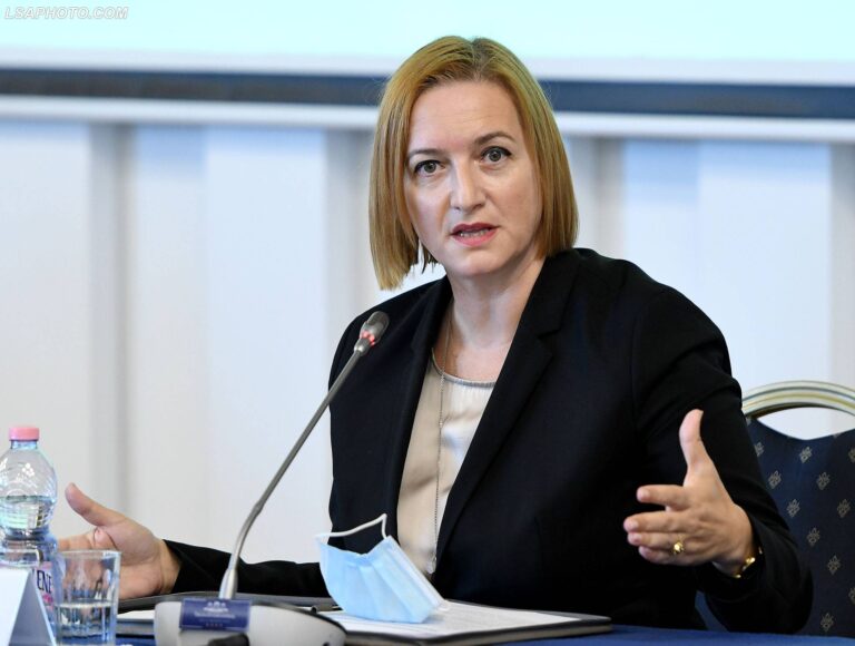 Mbështetja me naftë, ministrja Denaj: Synohet formalizim më i lartë i fermerëve