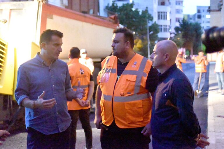FOTO/ Asfaltohet Rruga “Muzakët“ në Njësinë 9, Veliaj: Sfida jonë që të ndërhyjmë në çdo lagje