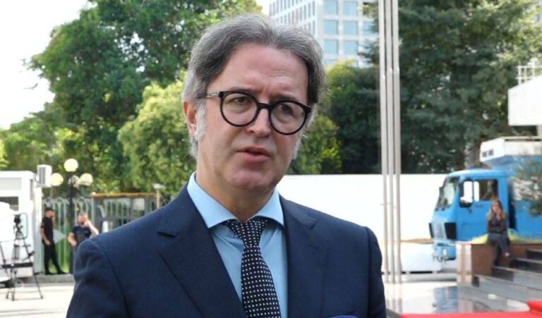 Rama refuzoi interpelancën, Alizoti: Kemi një kryeministër të marrë p*ng nga ka*telet, avokat i çështjes në Xibrakë
