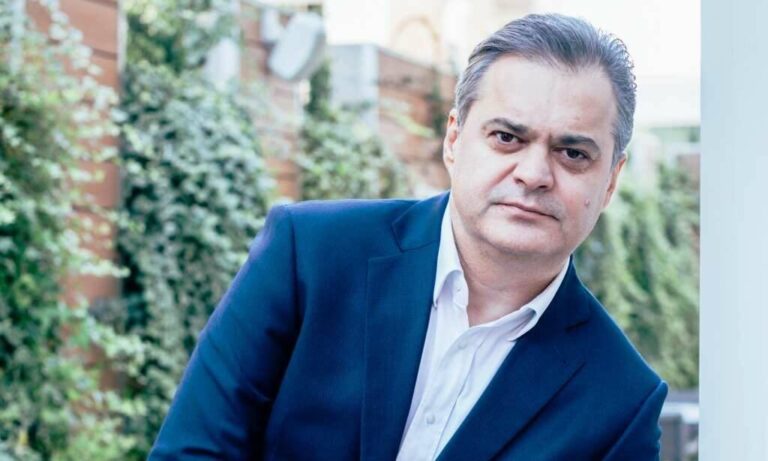 Si Ben Blushi parashikoi ngritjen e kampit të refugjatëve në Shëngjin
