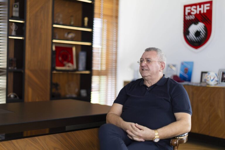 Shqipëria drejt ”Euro 2024”, presidenti Duka: Rama do kontribuojë në premio si për rrogën e trajnerit