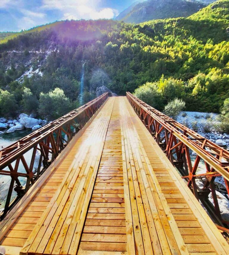 FOTO/ Ura që lidh fshatin Gimaj dhe Nënmavriq në Shalë, Rama: Punë e kryer e bashkisë Shkodër