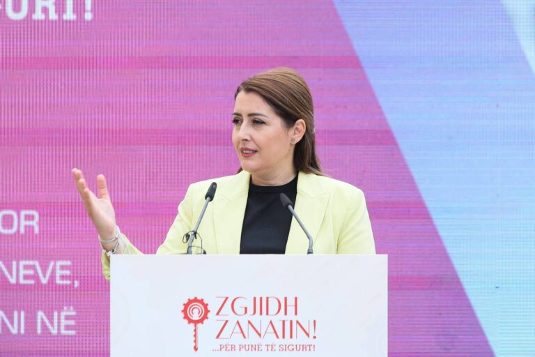 Ministrja Manastirliu: Transferim pa burokraci nga gjimnazi në shkollat profesionale