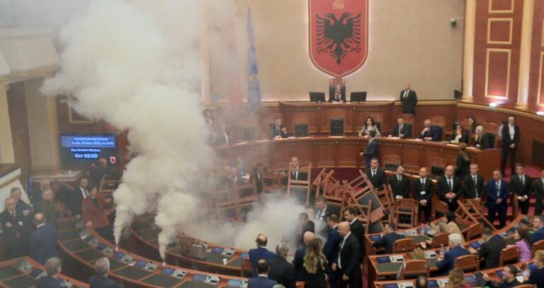 PS kërkon përjashtimin e pesë deputetëve të opozitës, ja emrat