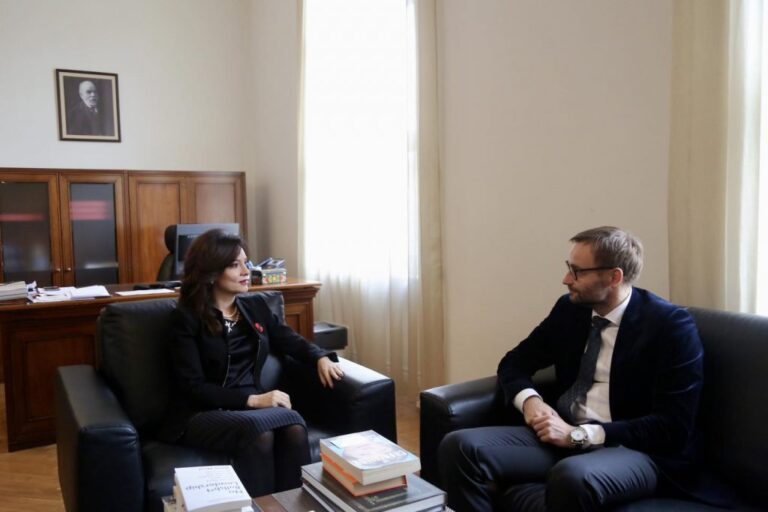 Spiropali-Ligi: Shqipëria, lider në rajon për reformën e administratës publike