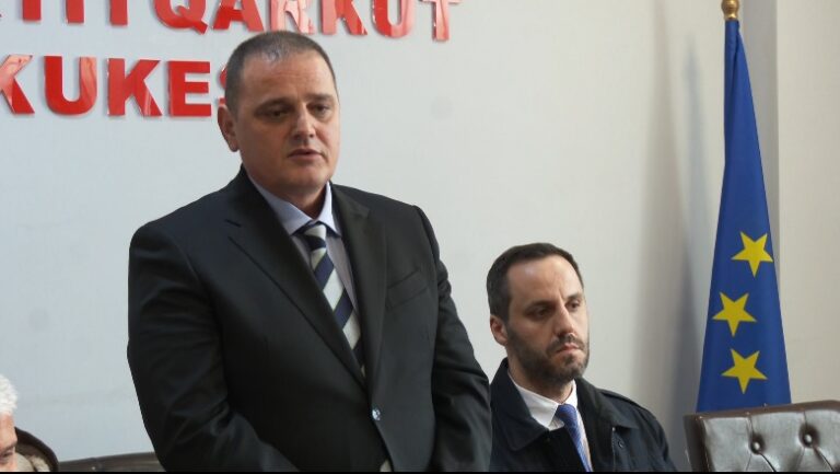 PS nuk humb kohë, prezantohet prefekti i ri i Kukësit