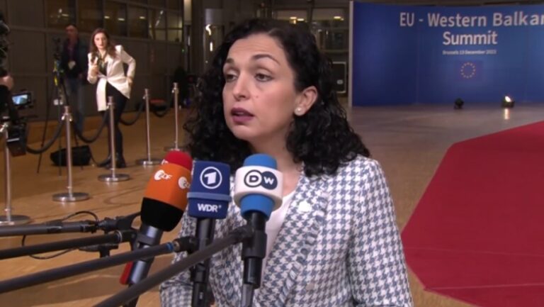 Presidentja Osmani në Bruksel: Serbia po planifikon su*lme të reja, të sanksionohet