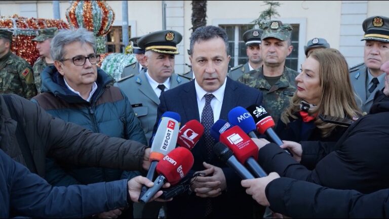 Ministri Niko Peleshi: Do forcojmë ushtrinë, siguria në rajon e brishtë