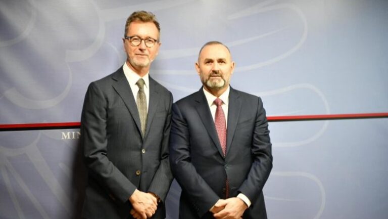 Ministrja Manja pret ambasadorin e BE në Tiranë: Mora mbështetje në luftën kundër korrupsionit
