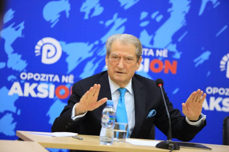 ”Përgatiti shqiptarët për JO nga BE për Integrimin”, Berisha për Ramën: Europa nuk pranon një qeveri që vjedh