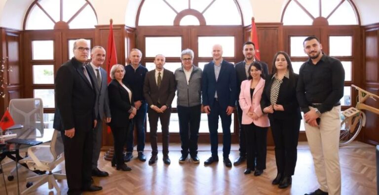 Beci takim me homologun e tij nga Shtima e Kosovës, diskutohet rritja e bashkëpunimit