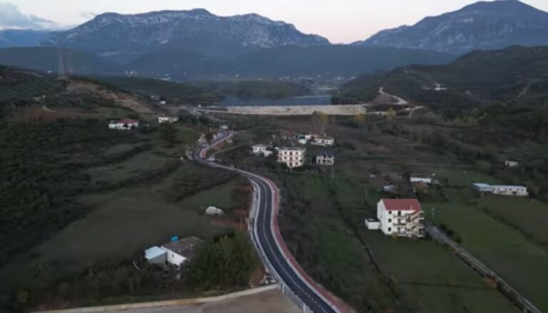Veliaj publikon pamjet nga rruga e re që të shpie te Liqeni i Çekrezës