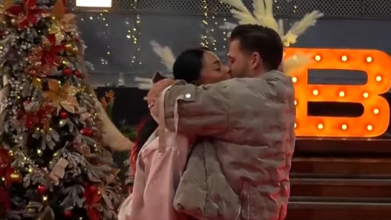 Dashuria lind në ”Big Brother”, puthja e parë mes Lumit dhe Kaderit