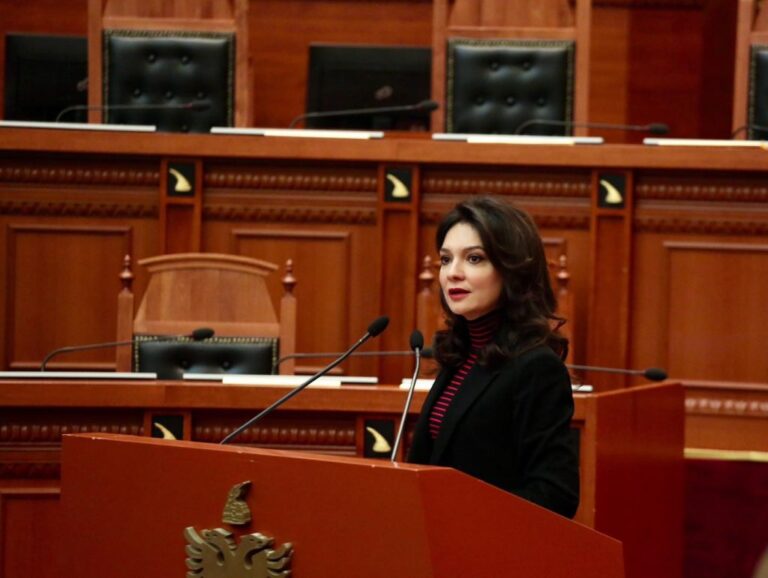 Ministrja Spiropali: Brenda 2024-ës përmbyllim investimet në 30 shkolla të reja