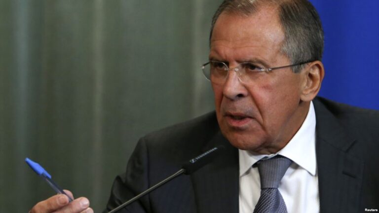 Lavrov nxehet keq në samitin e OSBE-s në Shkup: A mund të më lini të qetë?!