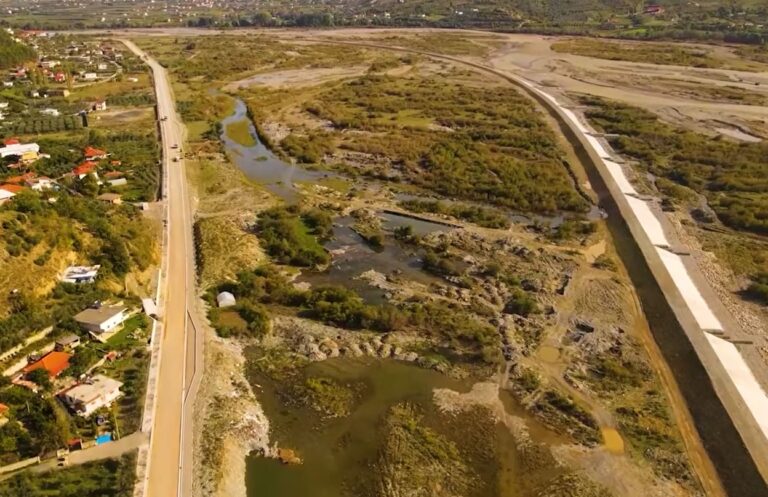 Rama nxjerr pamjet nga Automotoparku në Elbasan: Një tjetër motor për ekonominë e Shqipërisë (VIDEO)