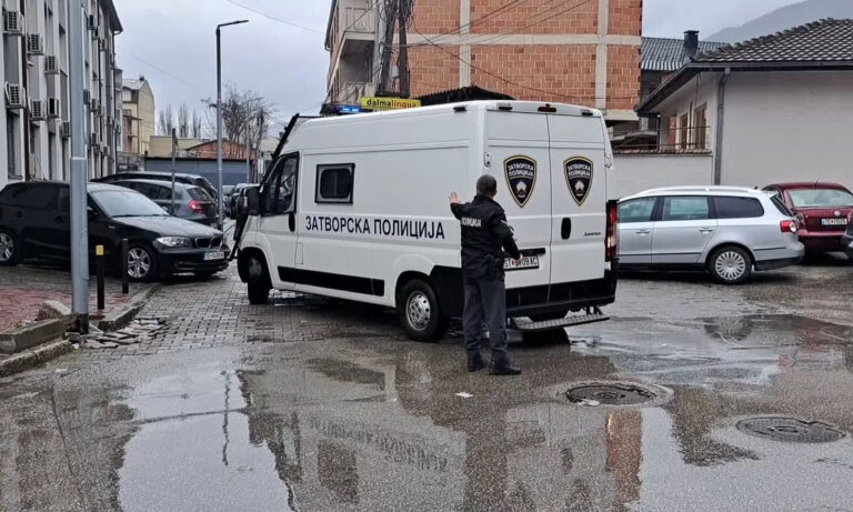K*rim brenda familjes në Tetovë për parkimin, ka vi*tima dhe të pla*osur
