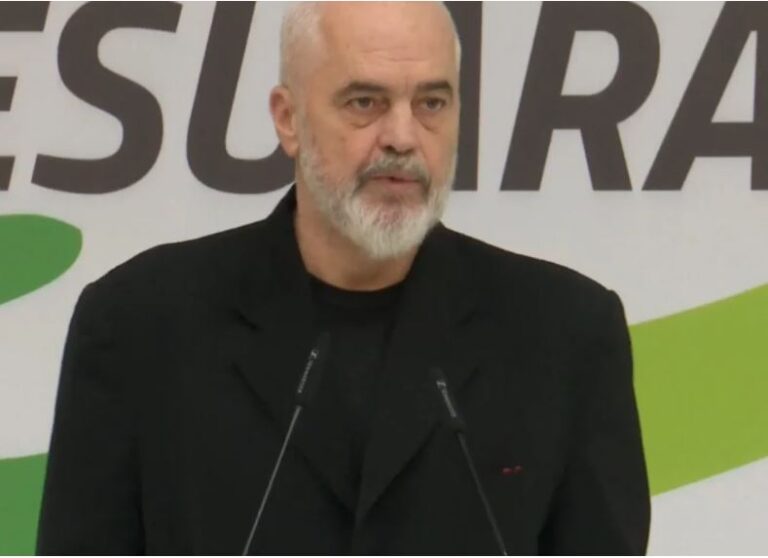 Rama, thirrje të rinjve: Investoni në Shqipëri, nuk keni parë gjë akoma!