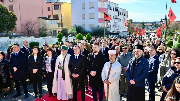 104 vjetori i Kongresit të Lushnjës, Balla pjesë e festimeve: Na dha mesazhin e bashkimit dhe sot
