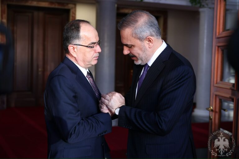 Presidenti Begaj pret ministrin turk Fidan: Turqia partner i natyrshëm dhe historik