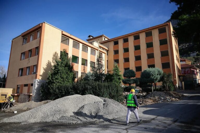 FOTO/ Rama: Spitali i ri i Krujës do të zgjerojë kapacitetet e pritjes me standarde bashkëkohore