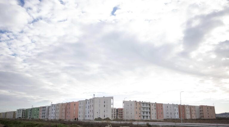 Lagja “Rilindja”, Rama: 996 apartamente drejt përfundimit në Spitallë të Durrësit