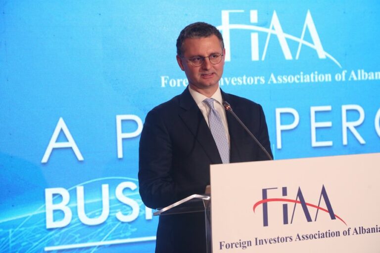 Ministri Mete me investitorët e huaj: Mbyllëm një vit pozitiv