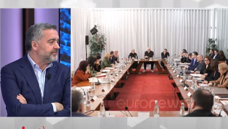 Qeveria mblidhet në Shëngjin, Klosi ndan detaje: Folëm për gjërat që duhet të bëjmë më mirë