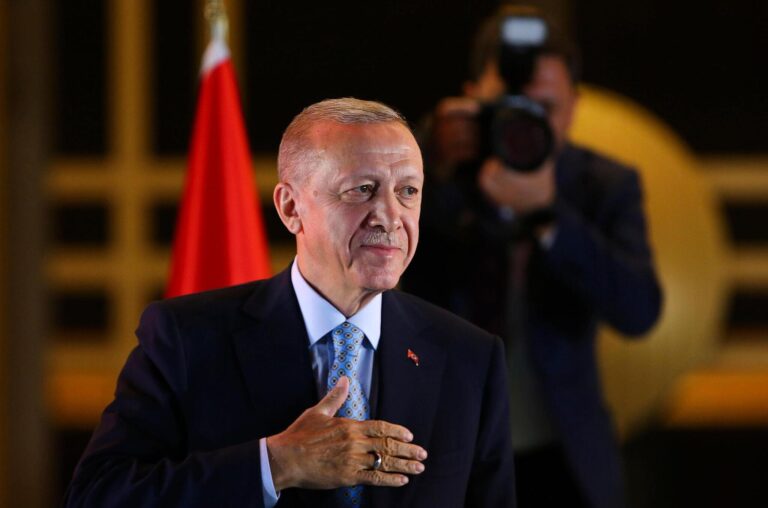 Erdogan kërkon pushtet jashtë vendit, krijon parti në Gjermani