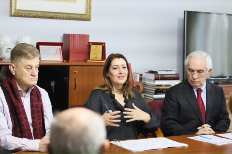 Viti i Gjuhës Shqipe, ministrja Manastirliu: Plan i ri veprimi për ruajtjen e gjuhës me Akademinë e Shkencave