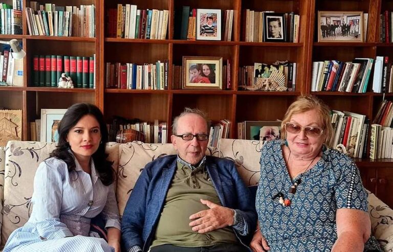 Ismail Kadare feston 88 vjetorin e lindjes, urimi i veçantë i ministres Spiropali për shkrimtarin e madh
