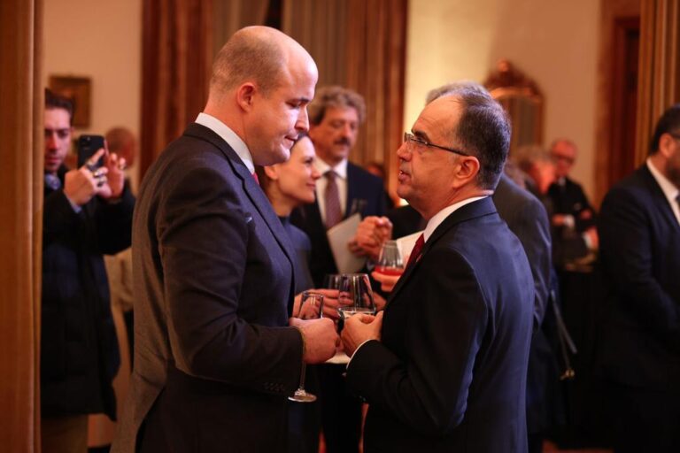 Presidenti Begaj pritje me trupin diplomatik: Anëtarësimi në BE, çështje e interesit kombëtar