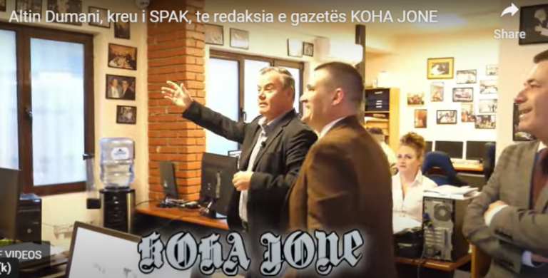 Kronika më e klikuar e vitit 2023/ Altin Dumani, kreu i SPAK, te redaksia e gazetës KOHA JONE