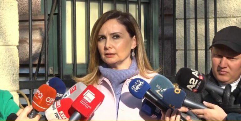 Jorida Tabaku del kundër grupit të Berishës, tregon pse ishte në mbledhjen e Konferencës së Kryetarëve