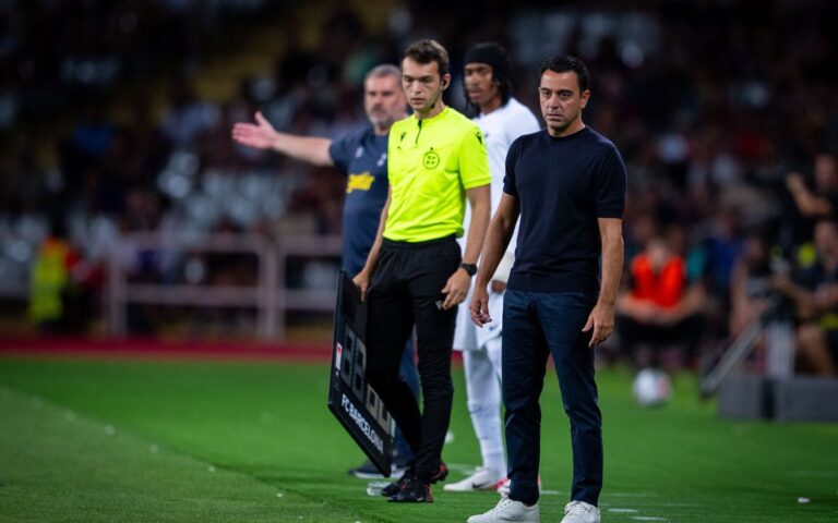 Xavi “kërcënon” Realin para finales së Superkupës: Harrojeni topin përballë nesh