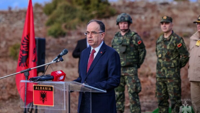 Presidenti Begaj në Pukë: Forcat e Armatosura, vija e parë e mbrojtjes dhe e garantimit të sigurisë