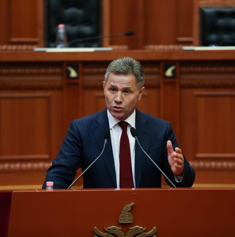 Deputeti i PS-së: Vota e emigrantëve ka boshllëqe ligjore, tri çështjet që duhet zgjidhur